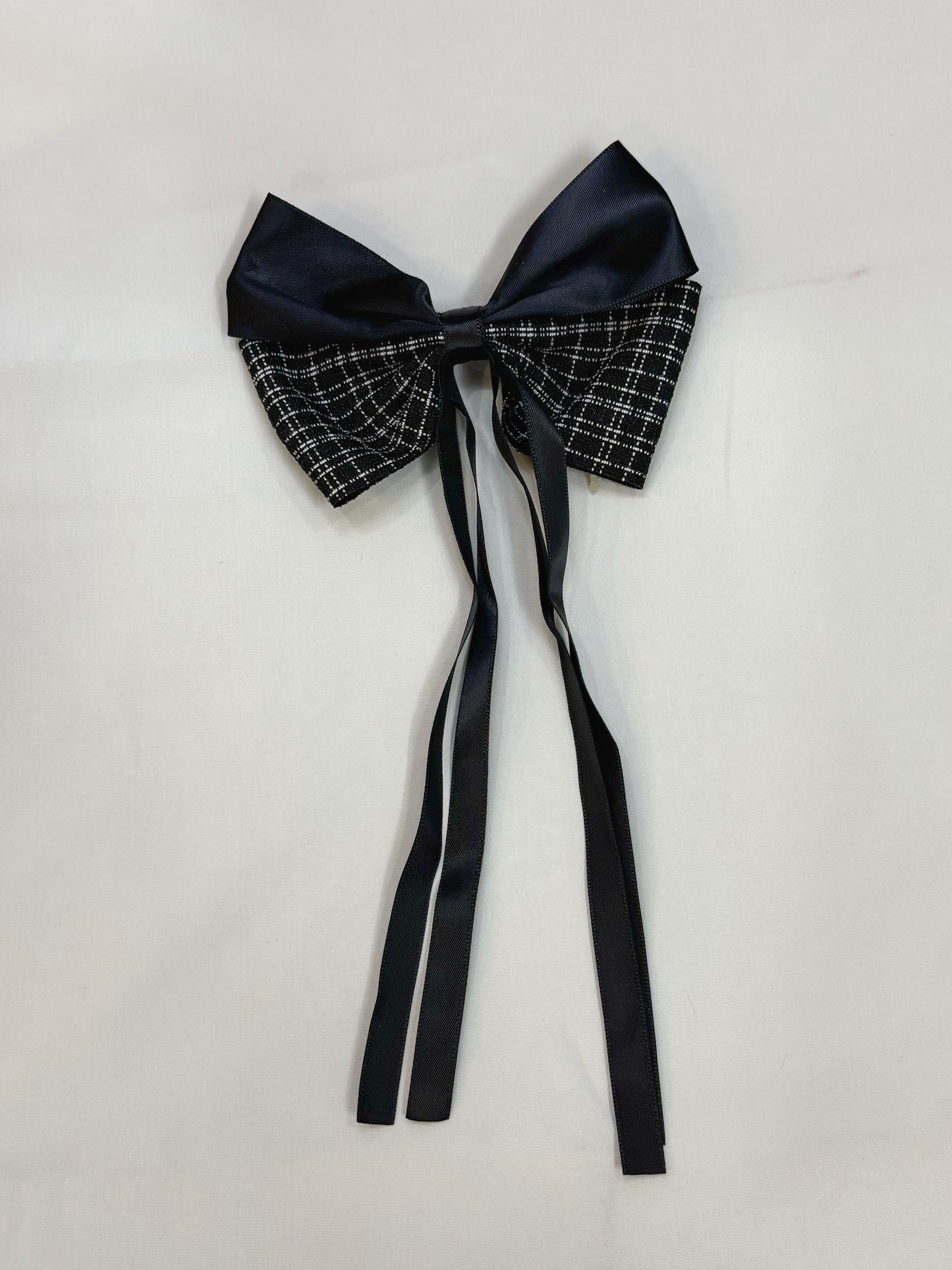 Korean hairbow black