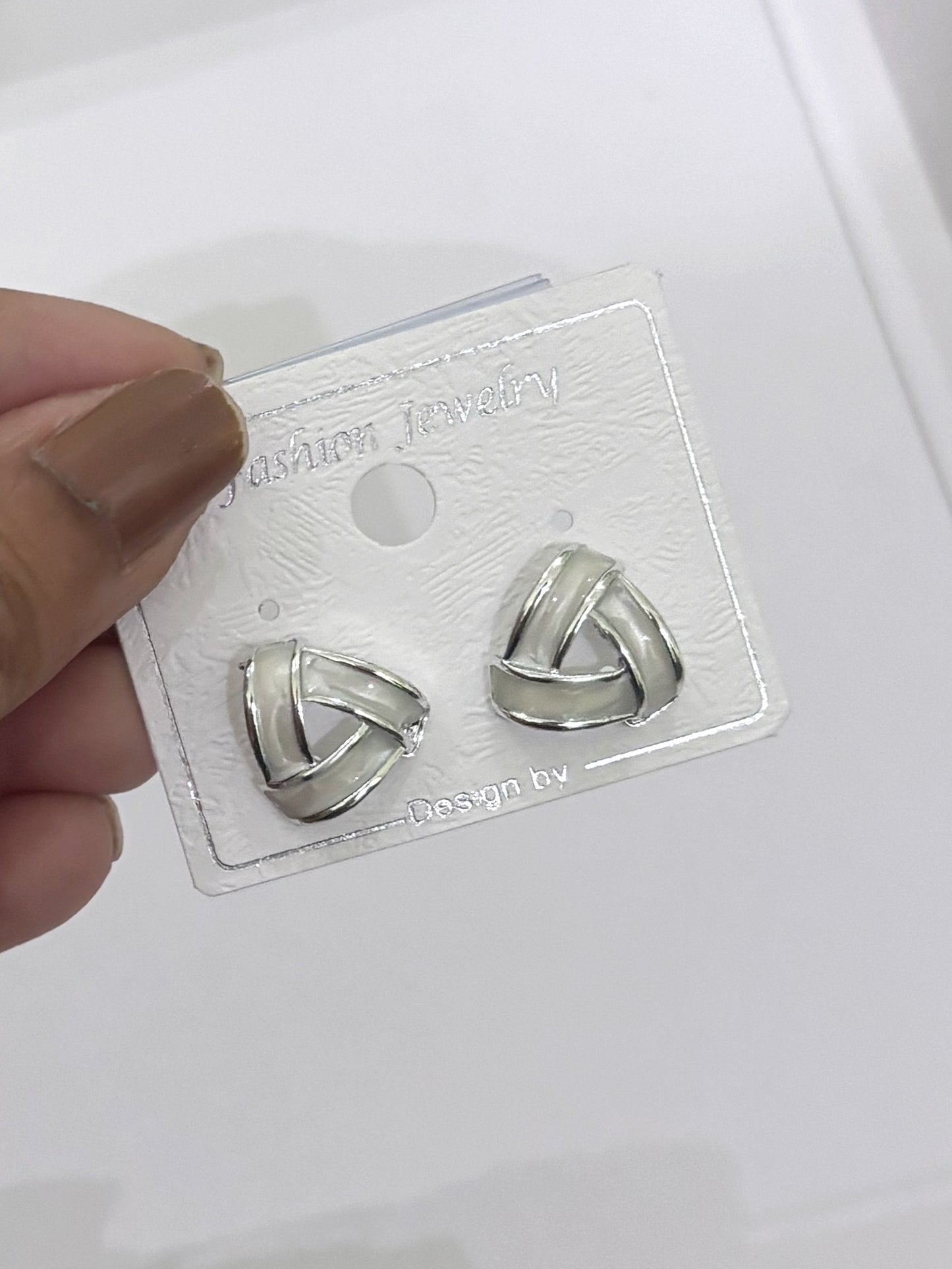 Trio studs