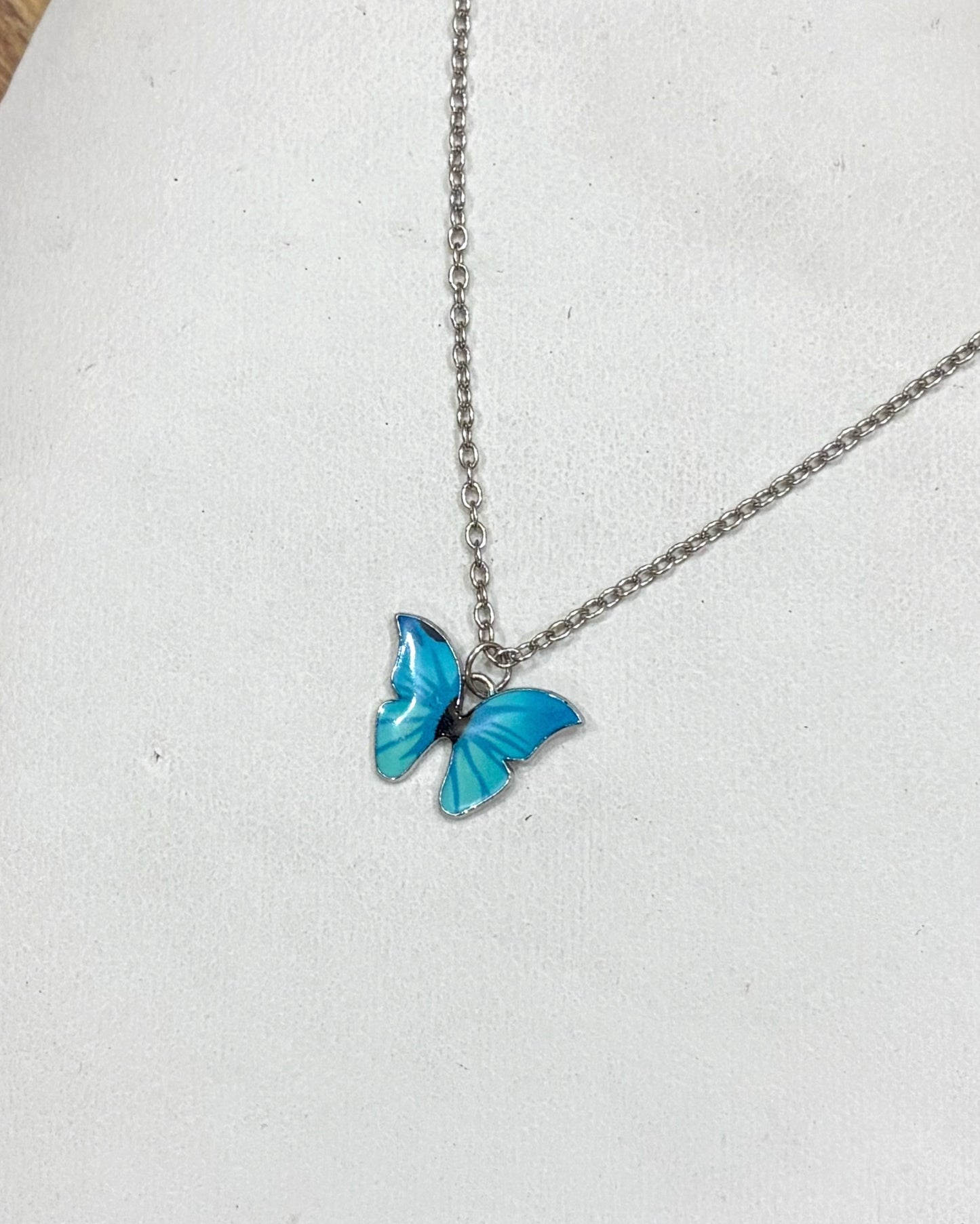 Blue flutter pendant