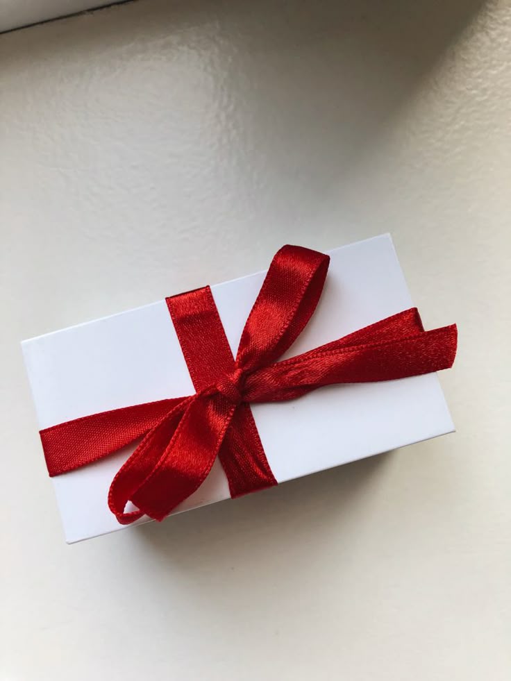 add ribbon to your box