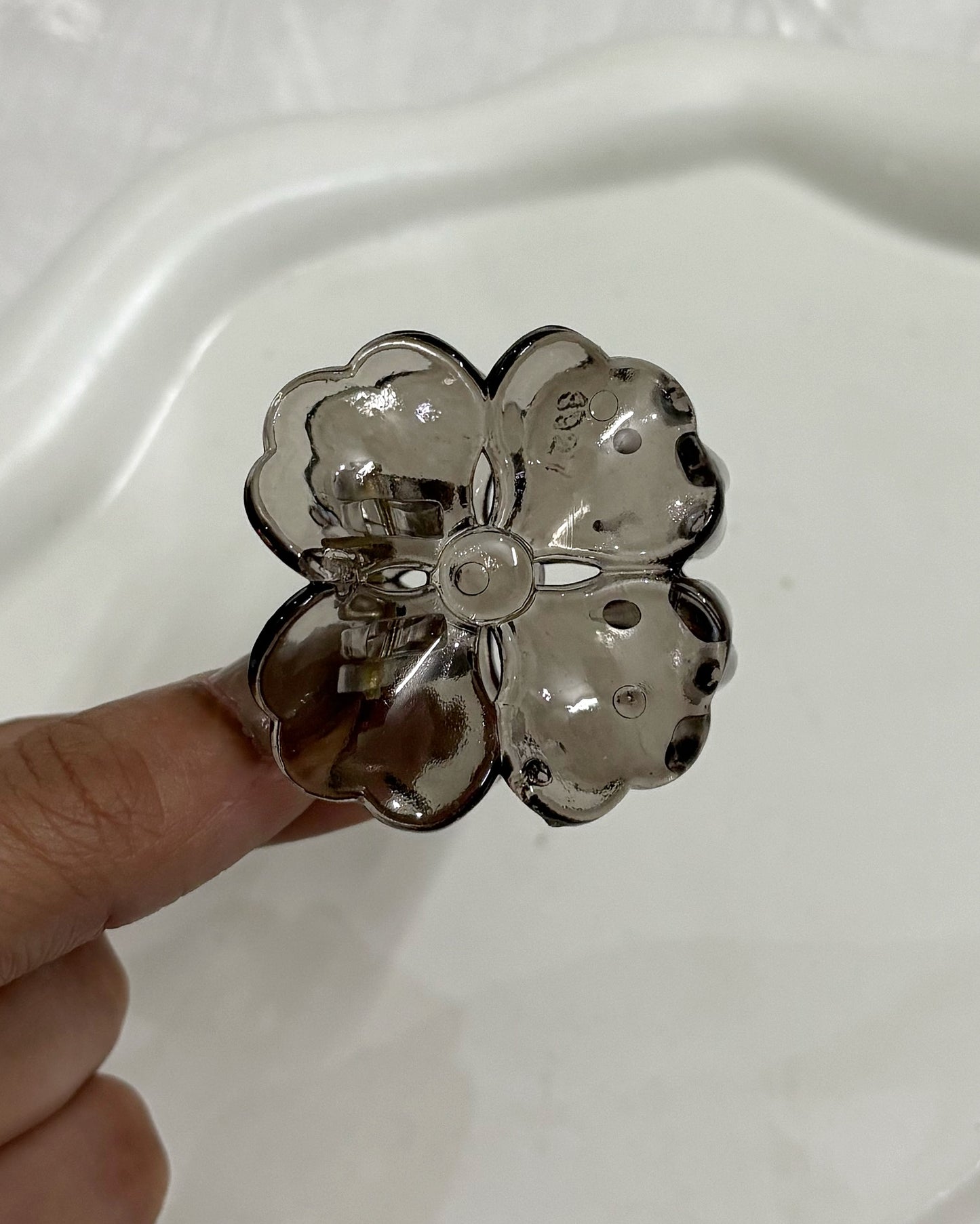 Clover claw (grey)