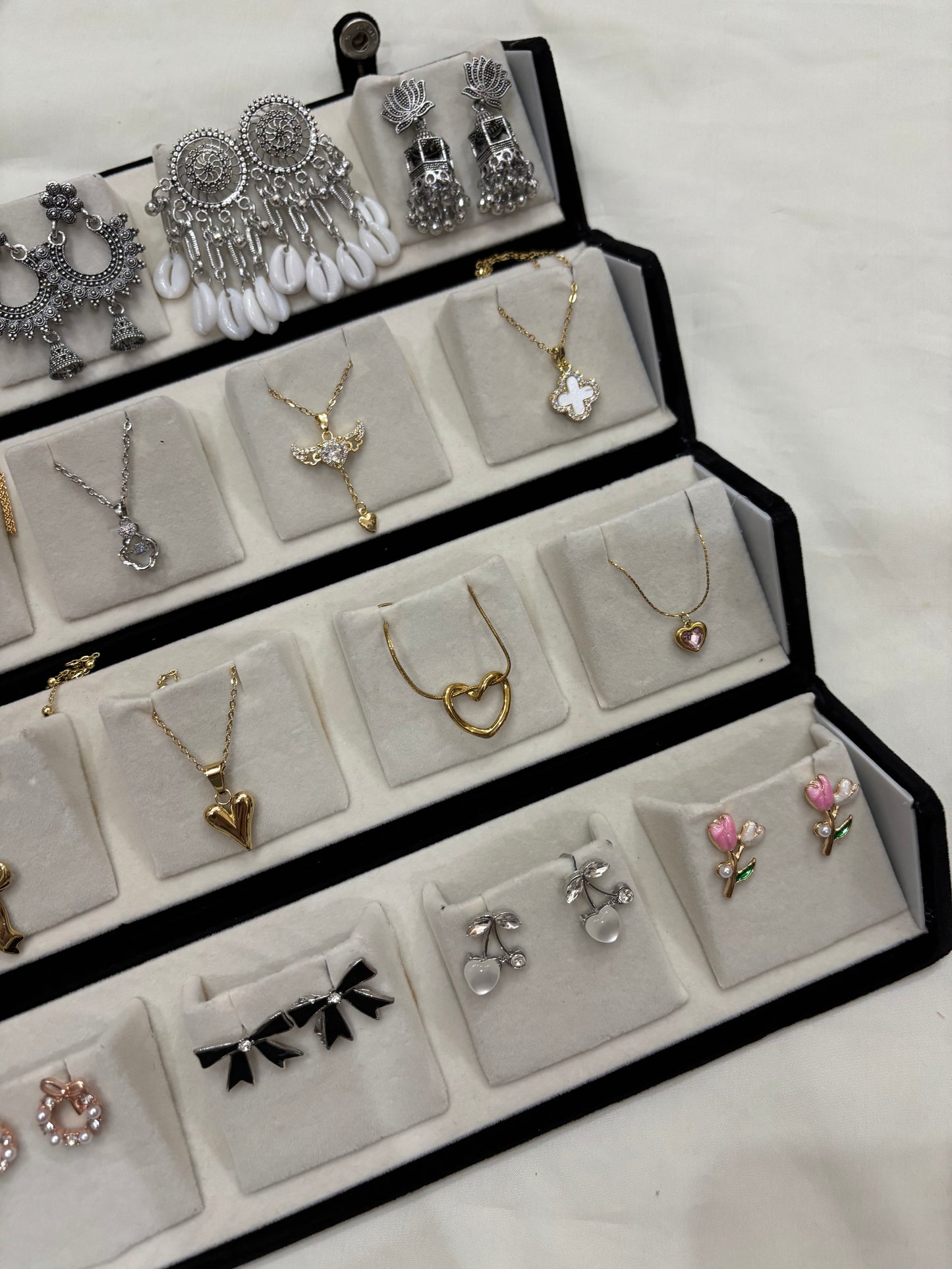 Mia gift box