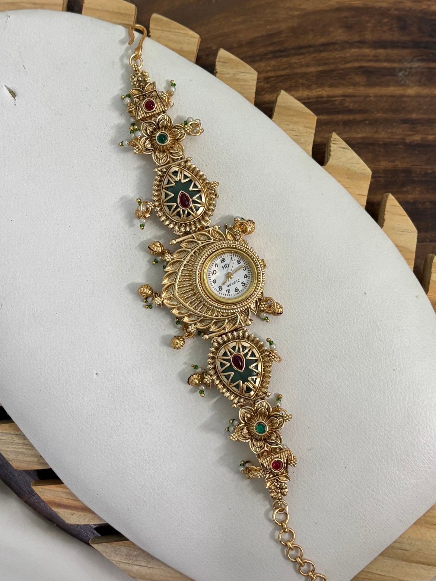 ✨SONA✨ (ethnic watch)