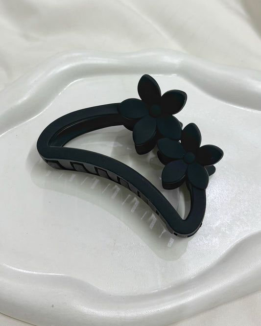 Floral claw (black)