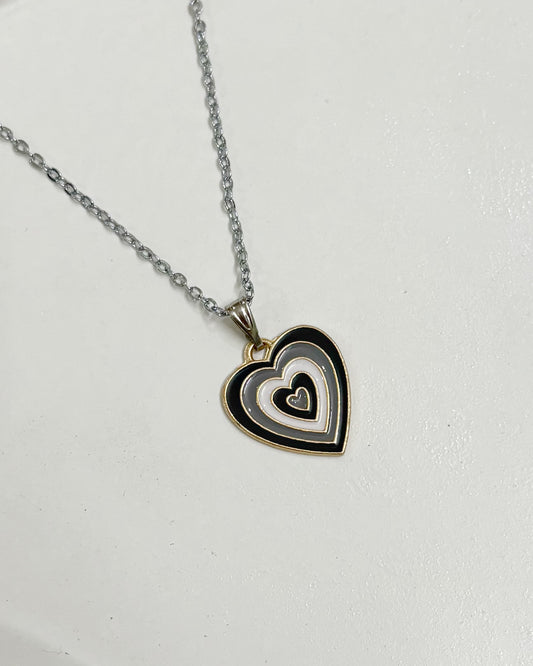 Ombré black heart pendant