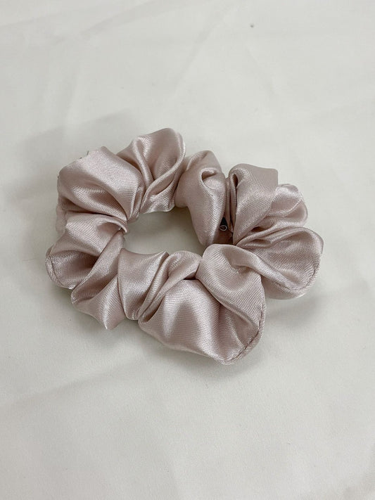 light bronze scrunchie