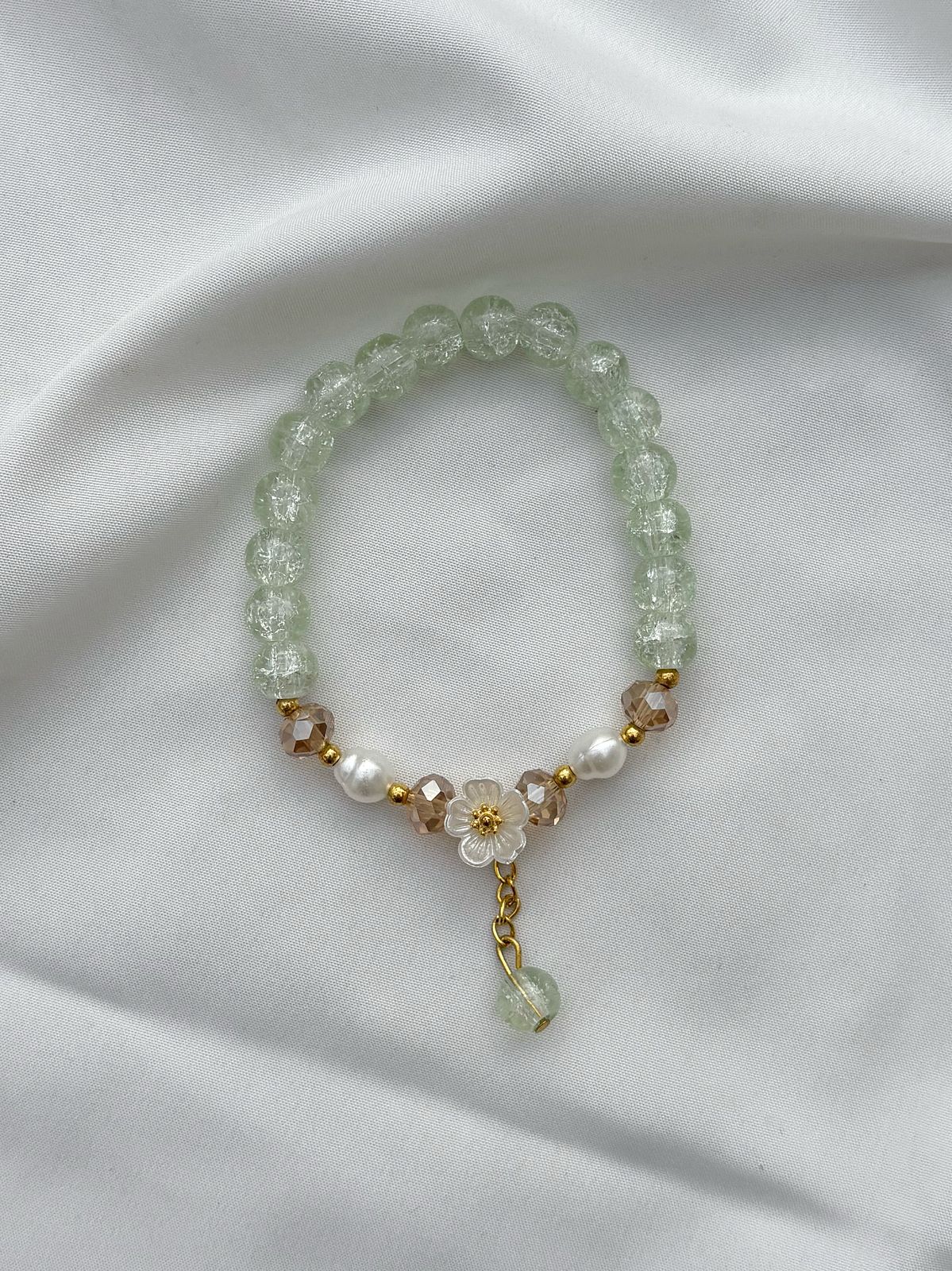 frosted flower bracelet (green)