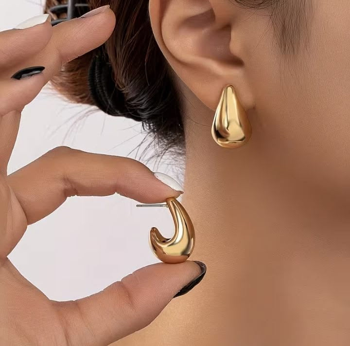 Statement drop Earrings