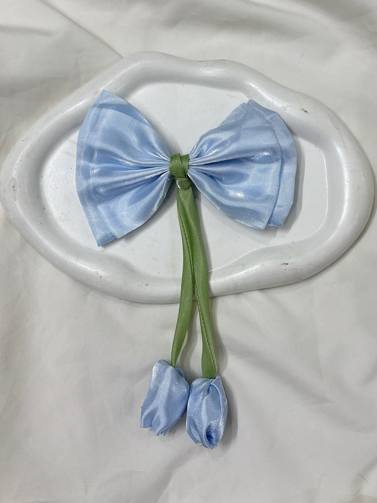 Tulip hair-bow