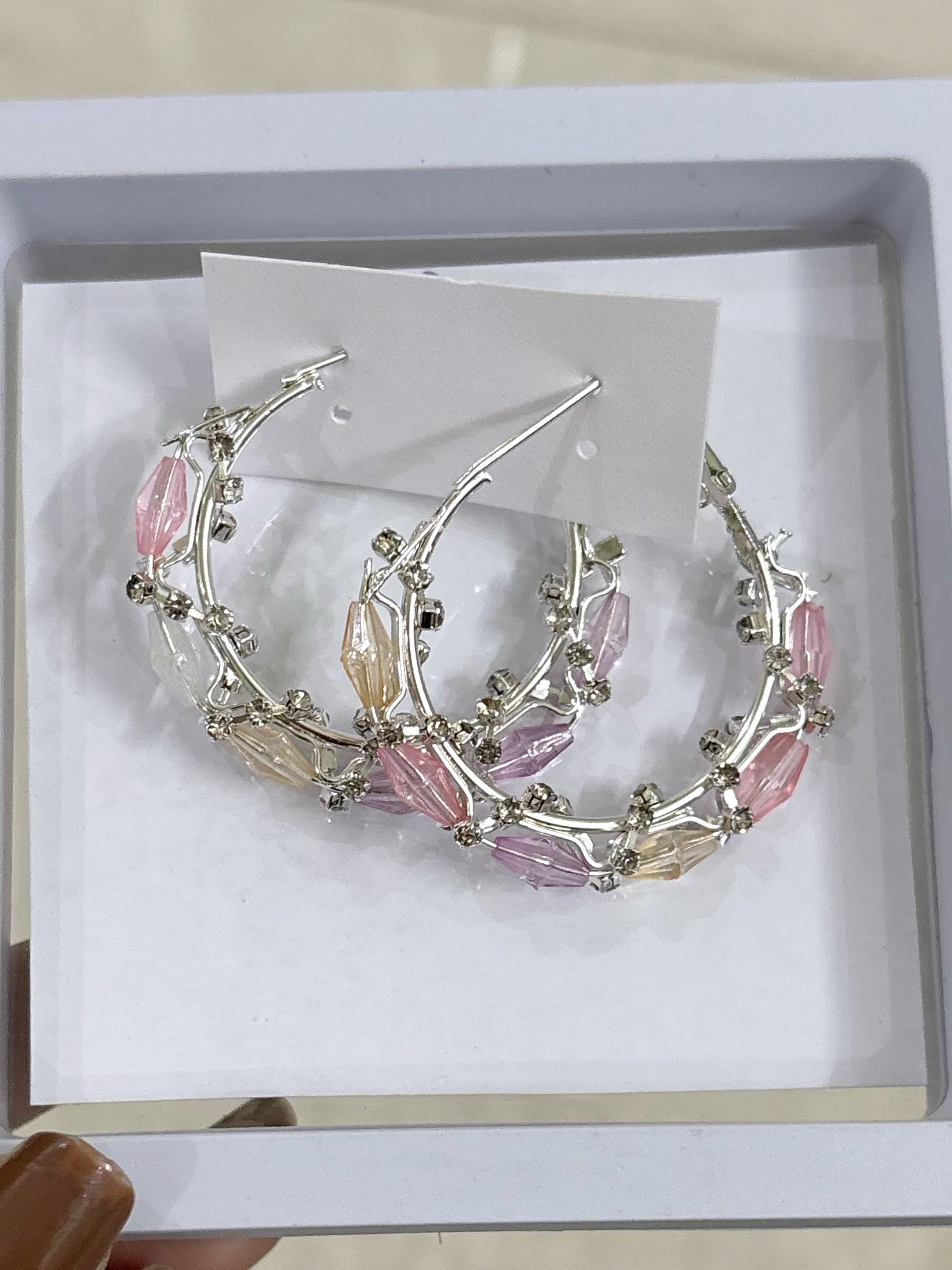 Clara hoops