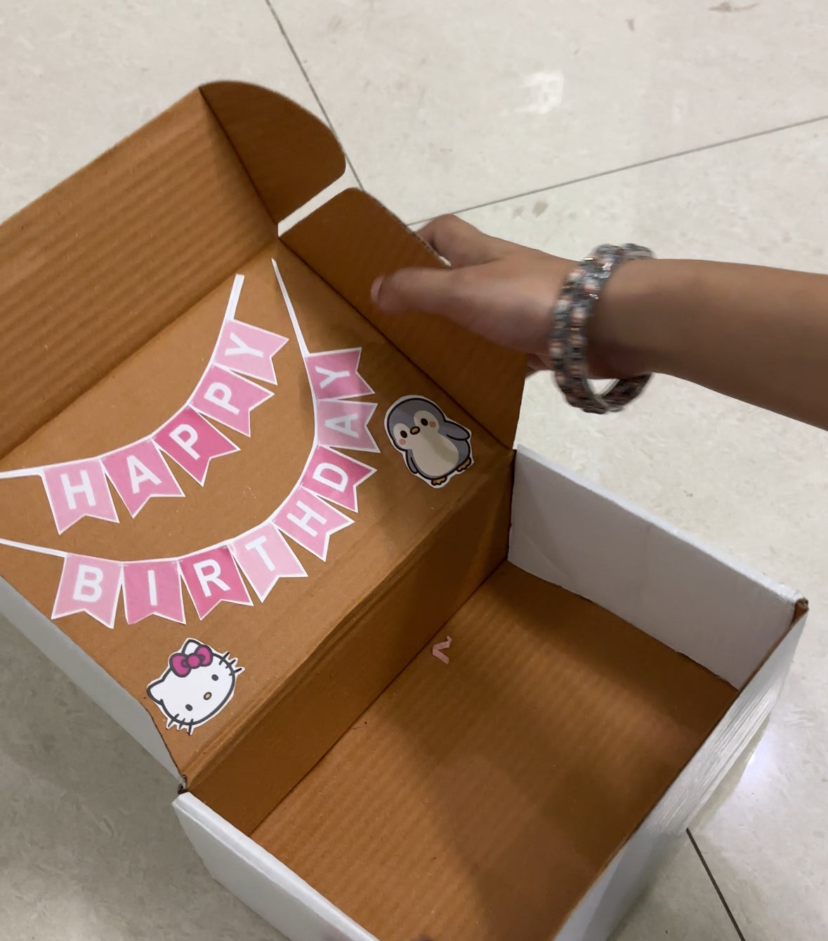 Bday garland theme