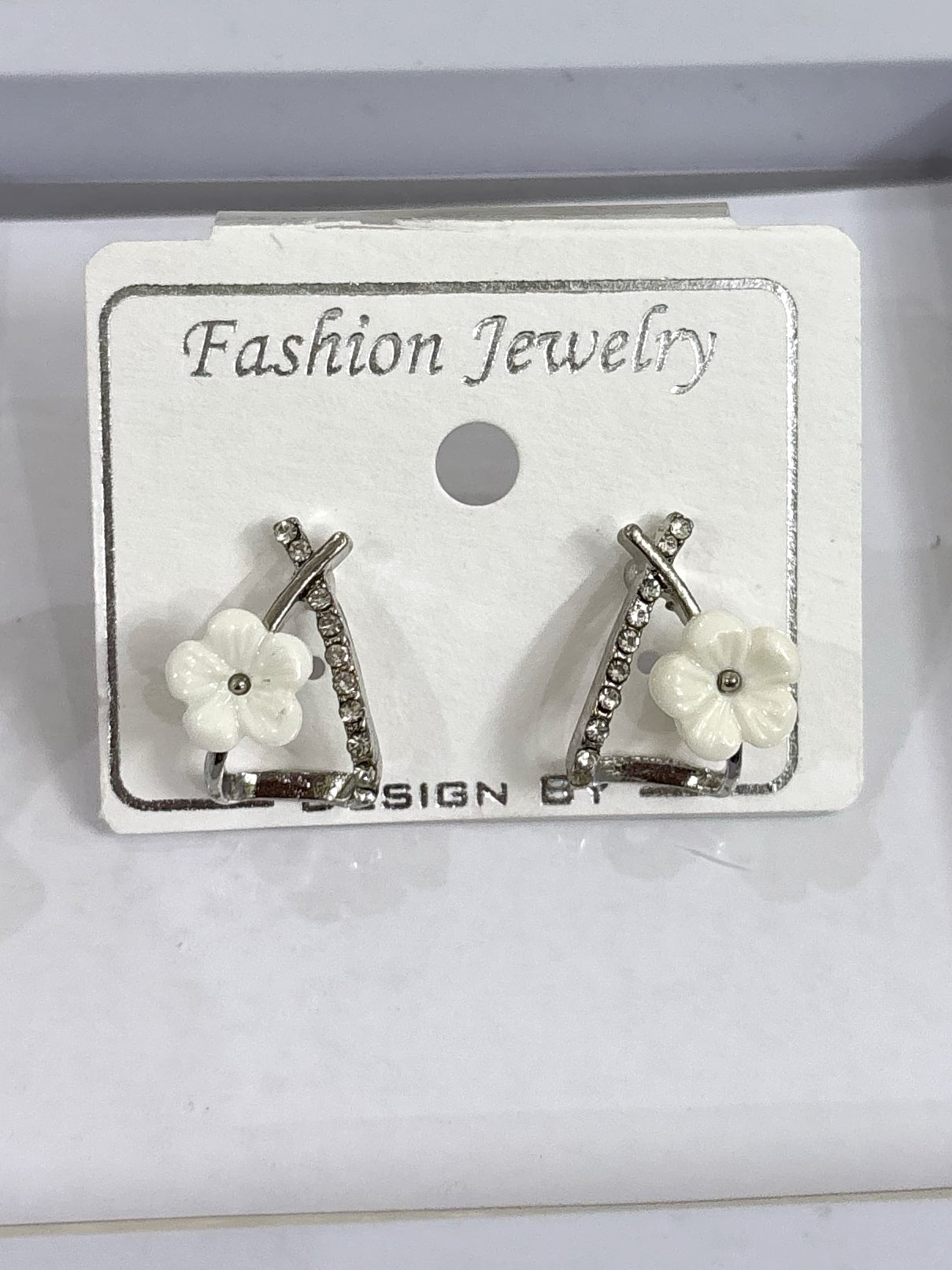 Tria studs