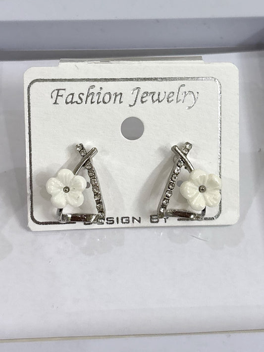 Tria studs