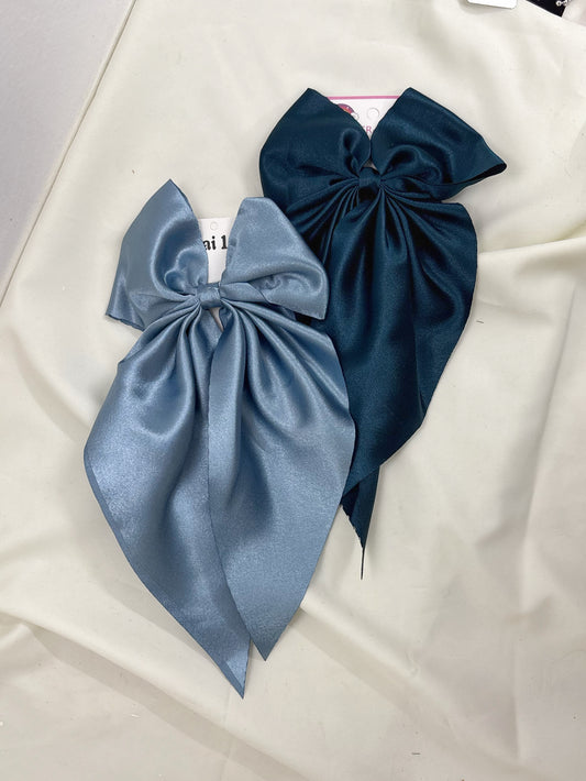 Long satin hairbow