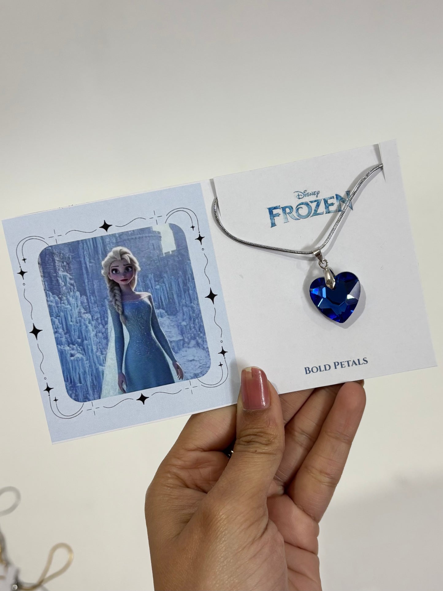 Elsa Disney pendant