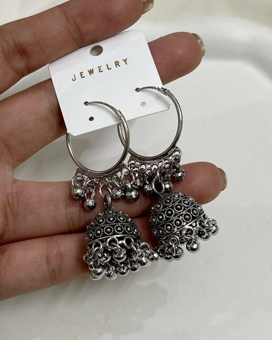 Latkan jhumka