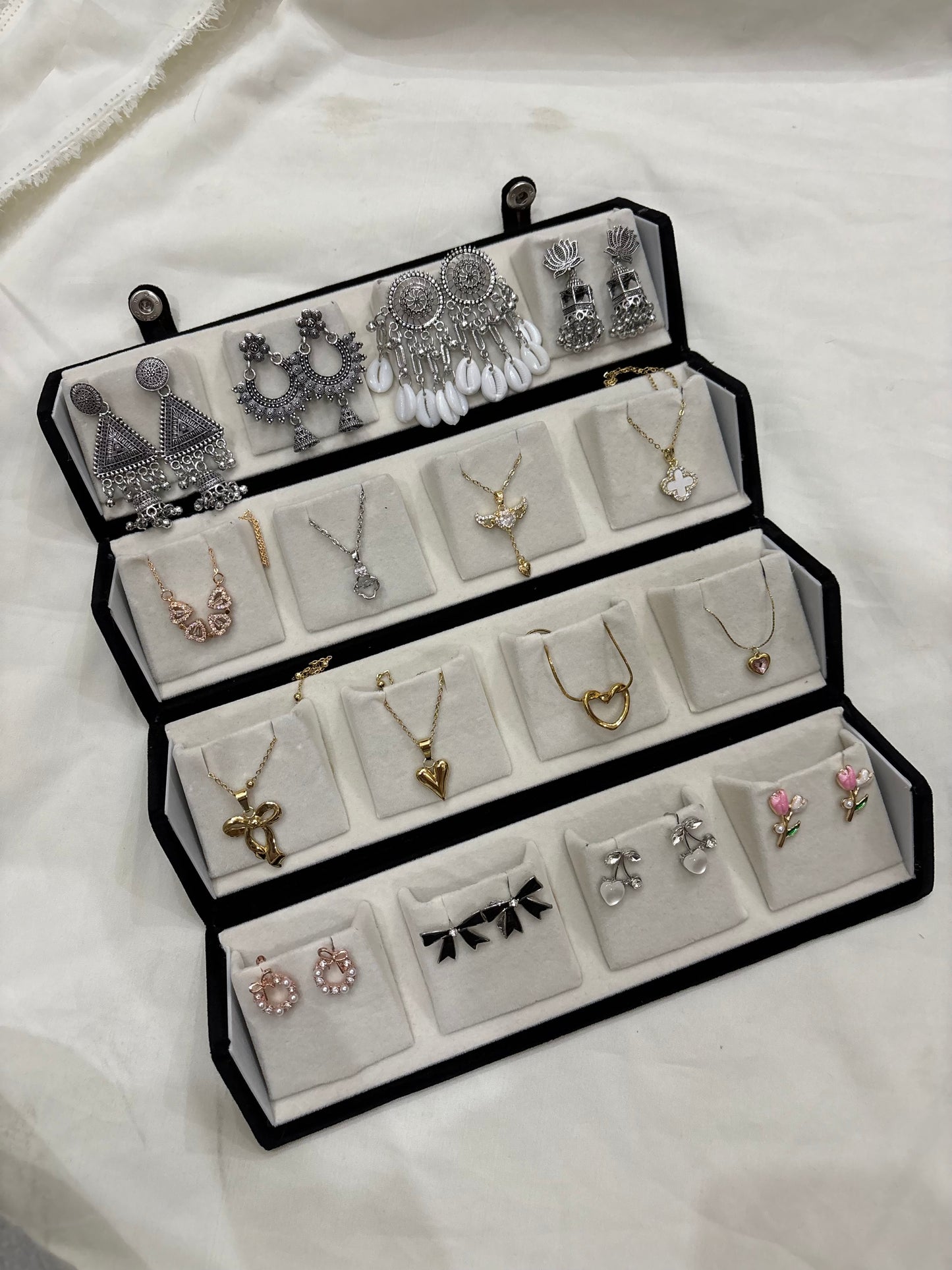 Mia gift box