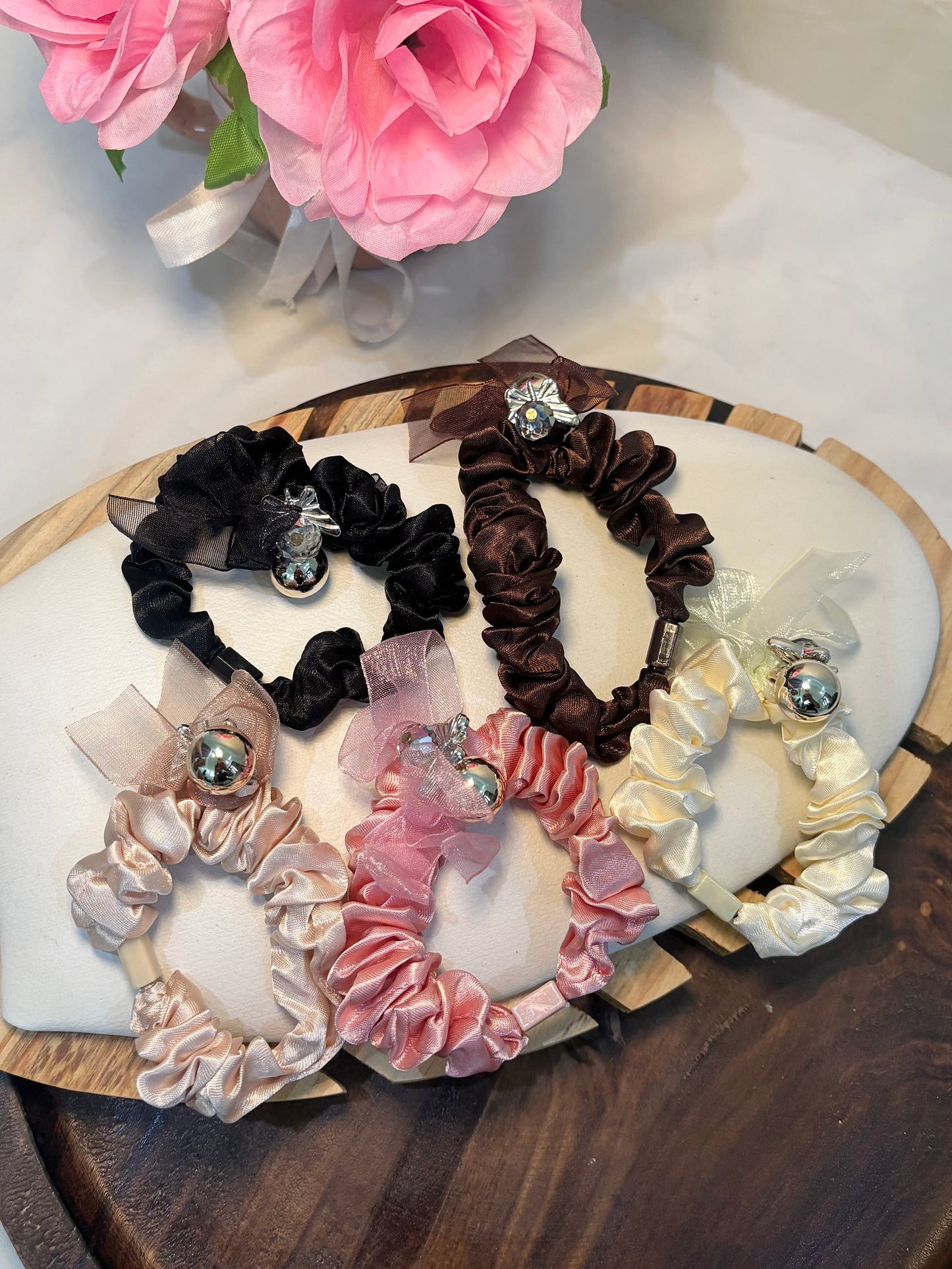 Set of 5 skinny scrunchies