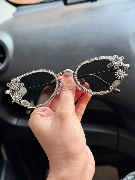 Desi shades (diva)