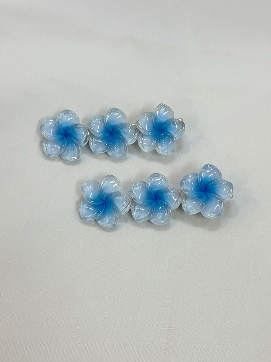 Daisy Hairclips blue