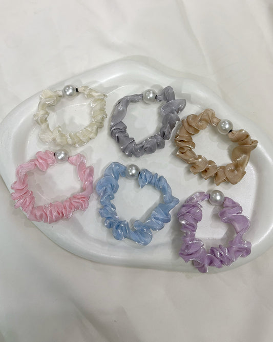 6 skinny scrunchies