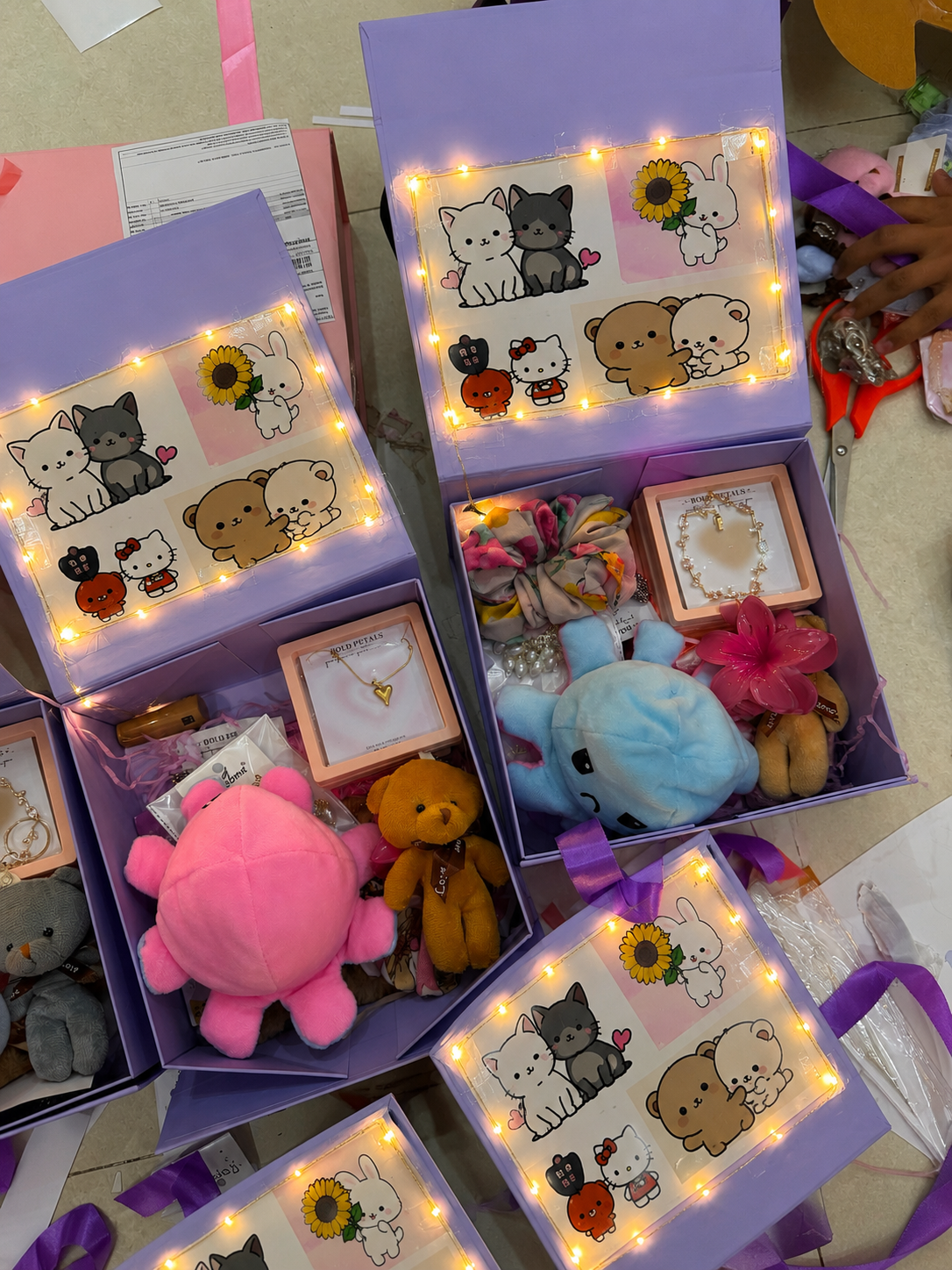 Twilight hamper