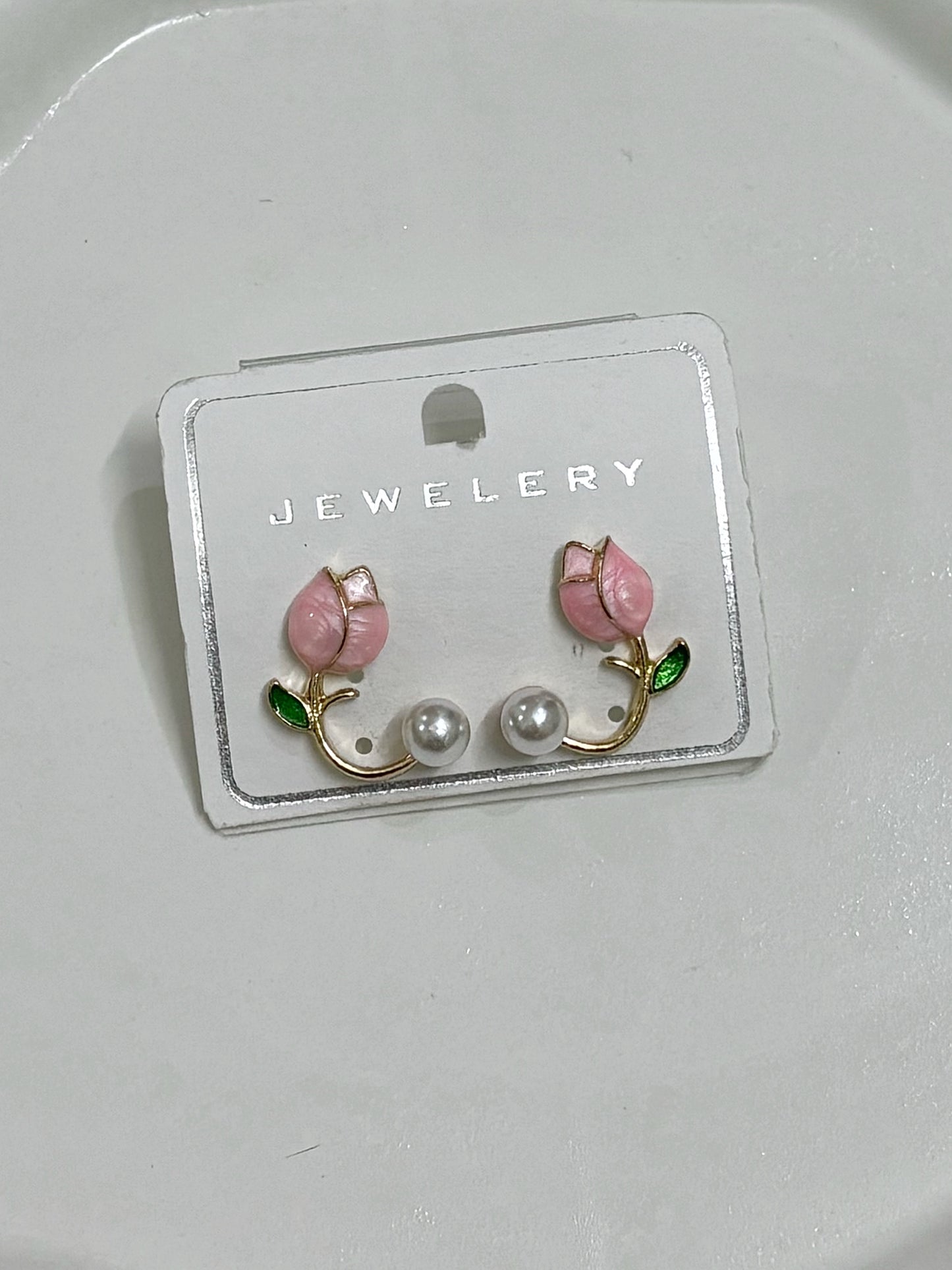 Tulip studs