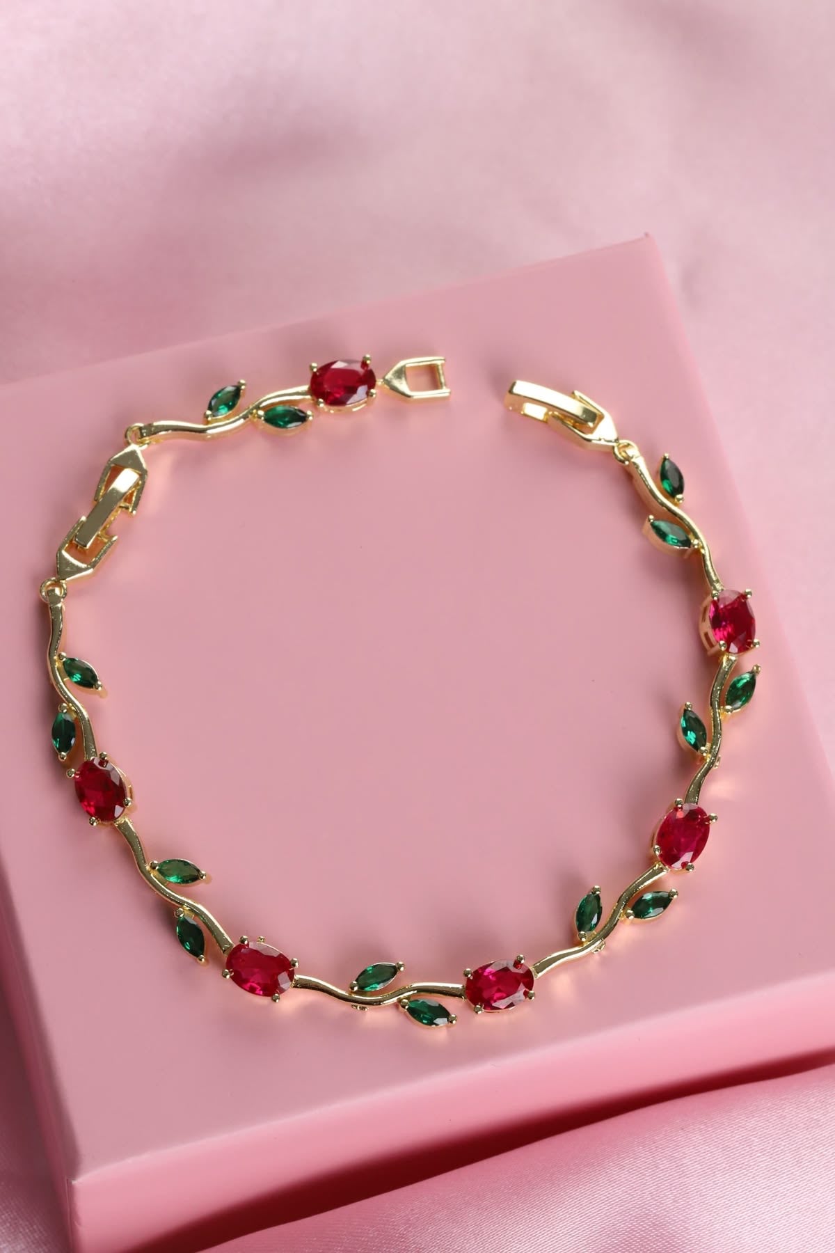 Surkh tulip bracelet