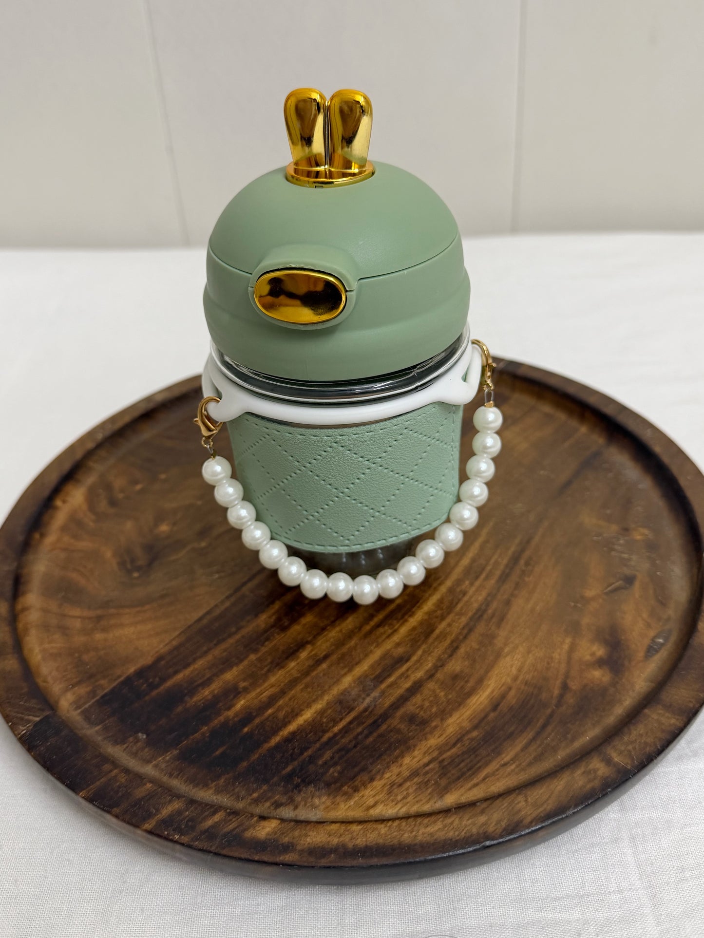 Sipper glass bottle